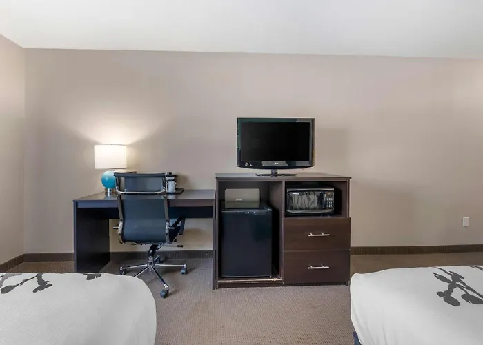 Sleep Inn & Suites Hays I-70