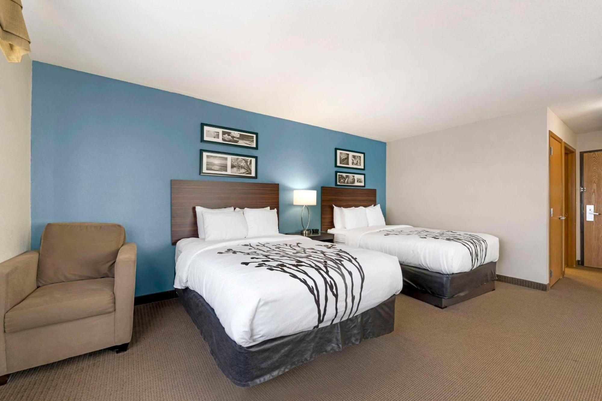 Hotel Sleep & I-70 3*