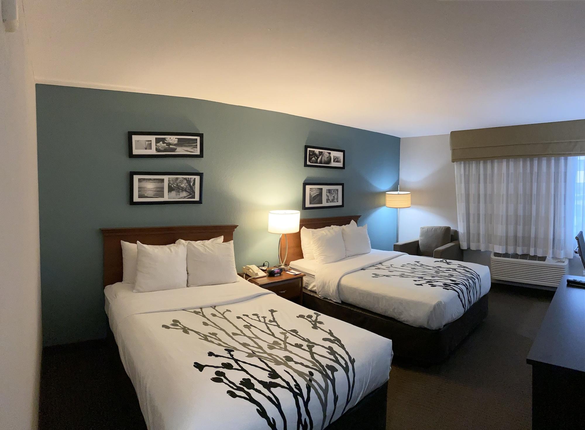 Sleep & I-70 Hotel Hays